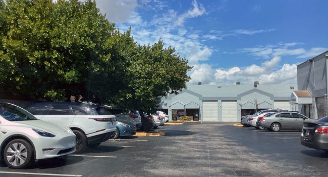 hialeahcommerceplaza_10